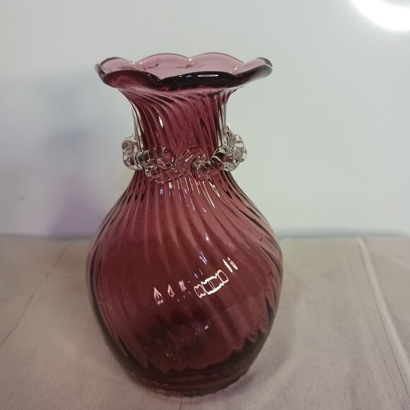 Rossi Cranberry Vase - Picture 1 of 8